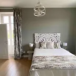 Chloé