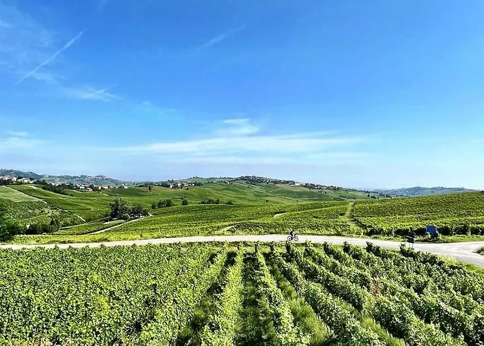 Chloe Boutique Wine Relais * Montecalvo Versiggia